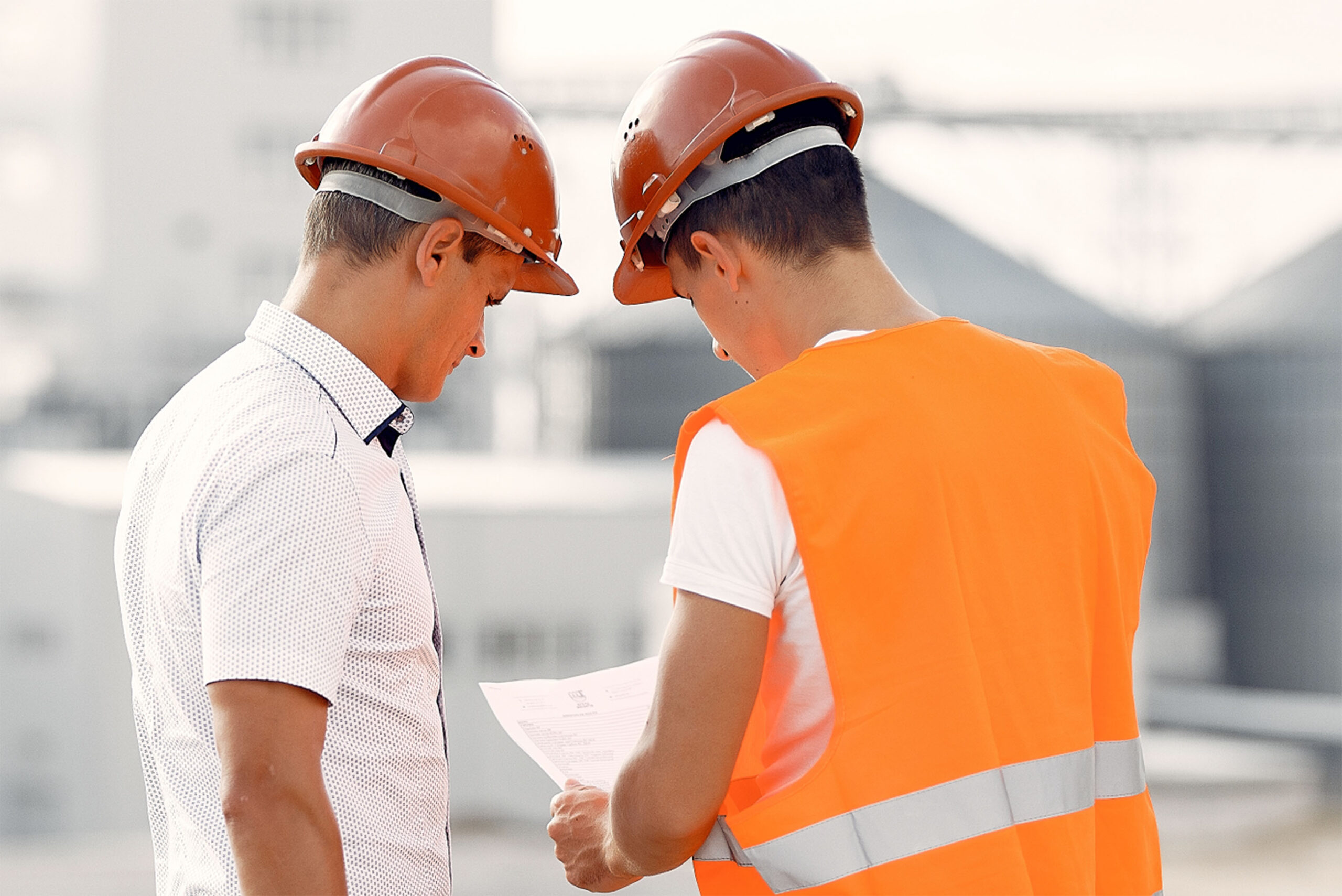 Encadrant et concepteur en formation AIPR chez Si2P supervisant et planifiant des travaux près de réseaux enterrés.
